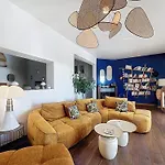 A Avec Piscine Et Climatisation - Fr-1-770-70 Вилла