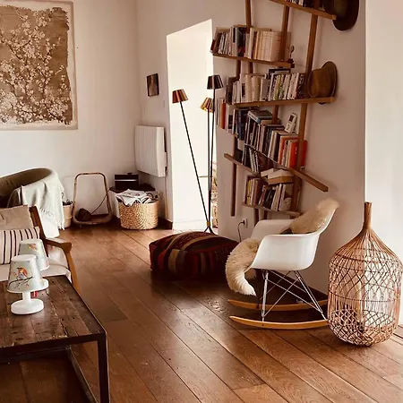 à Avec Piscine Et Climatisation - Fr-1-770-70 Villa