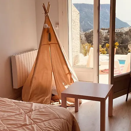 à Avec Piscine Et Climatisation - Fr-1-770-70 Villa Cassis