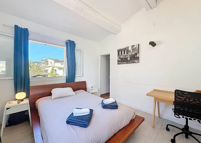 A Avec Piscine Et Climatisation - Fr-1-770-70 Cassis